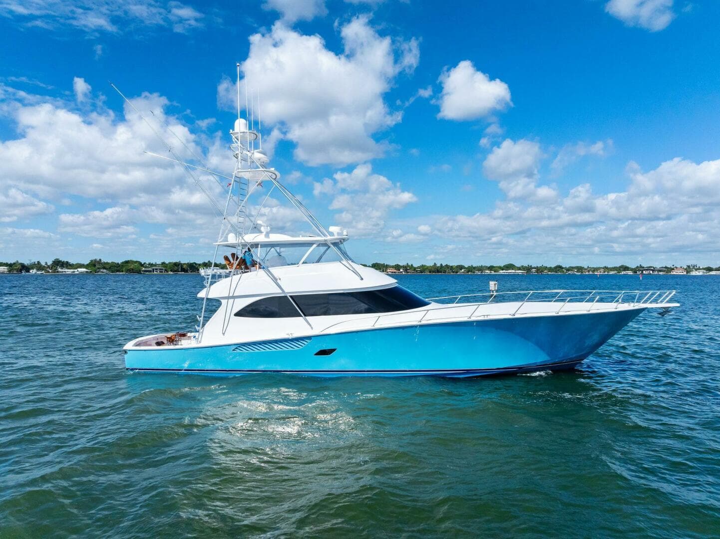 2012 Viking 82 Convertible — photo 1