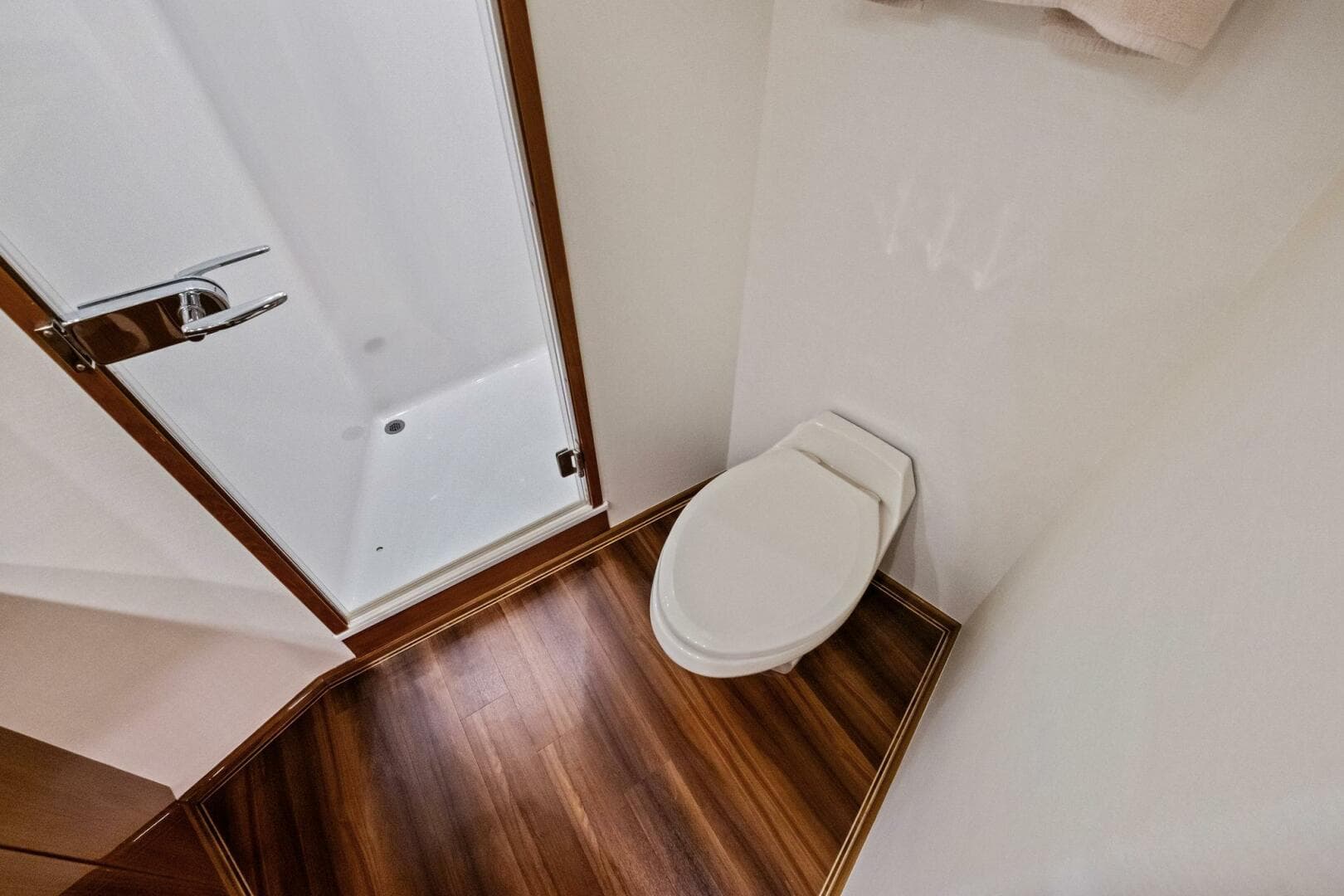 2012 Viking 82 Convertible — photo 37