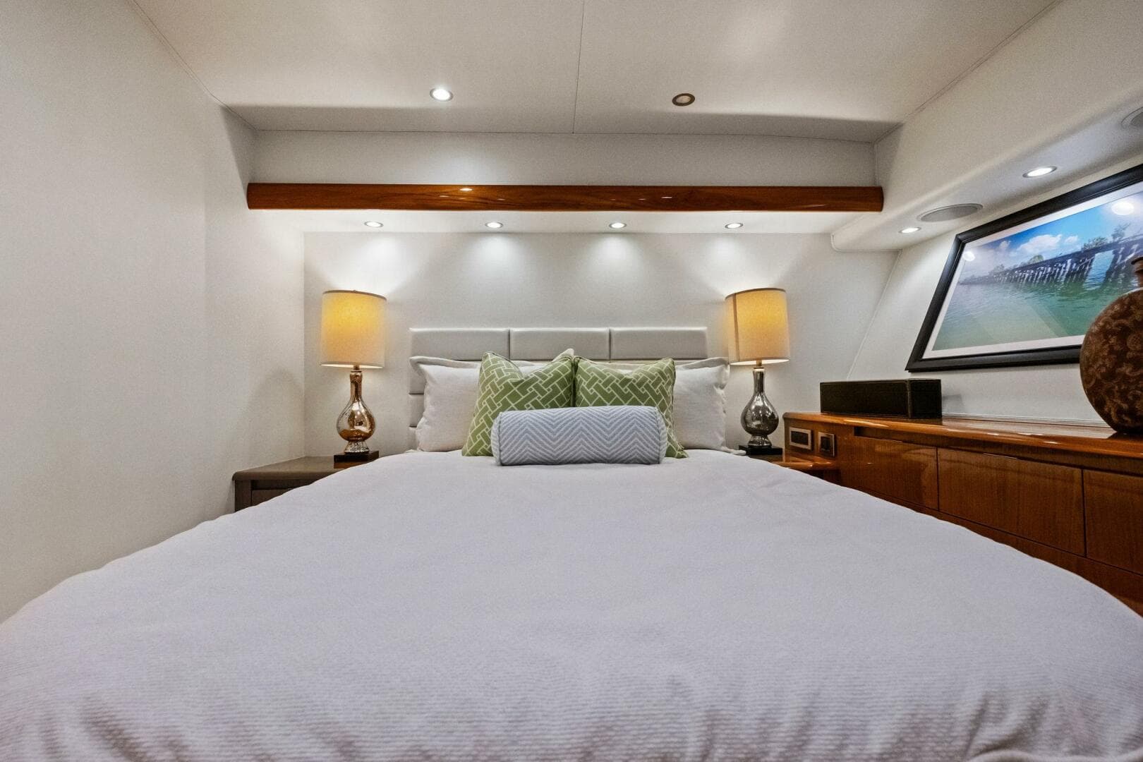 2012 Viking 82 Convertible — photo 41