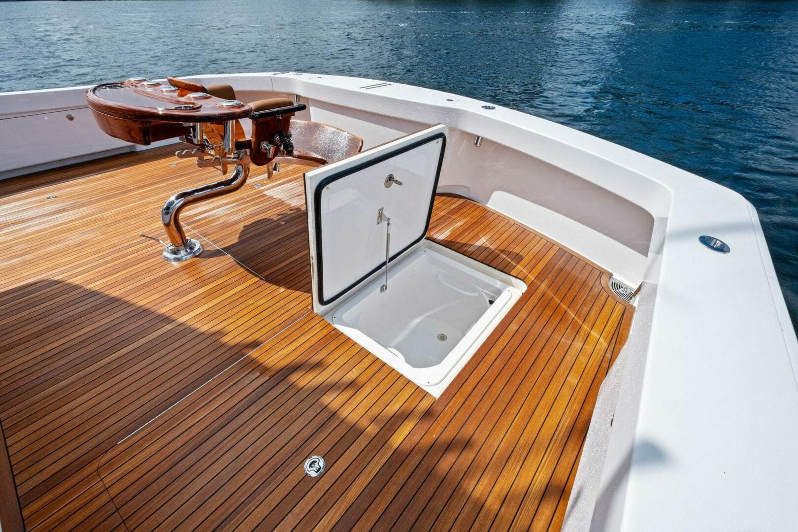 2012 Viking 82 Convertible — photo 72