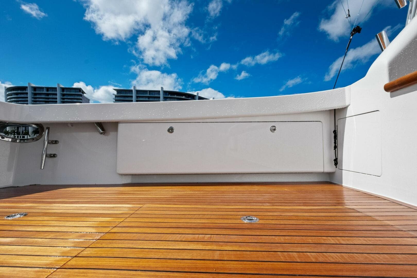 2012 Viking 82 Convertible — photo 77