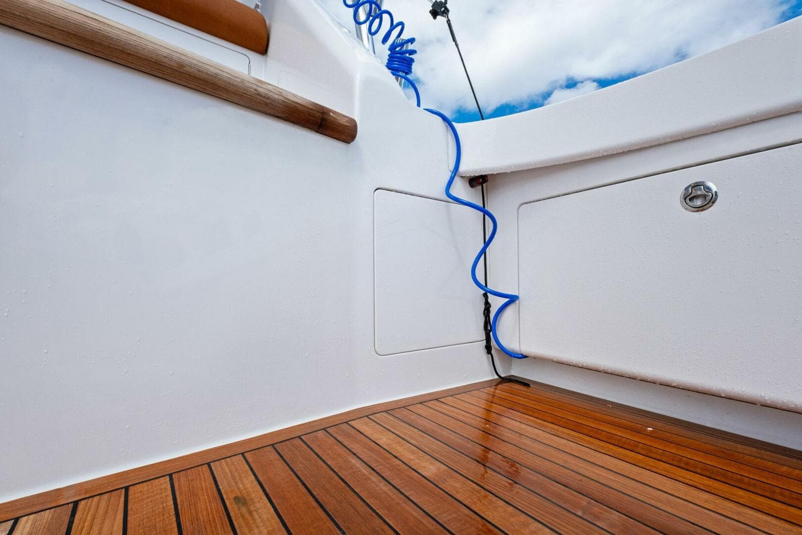 2012 Viking 82 Convertible — photo 76