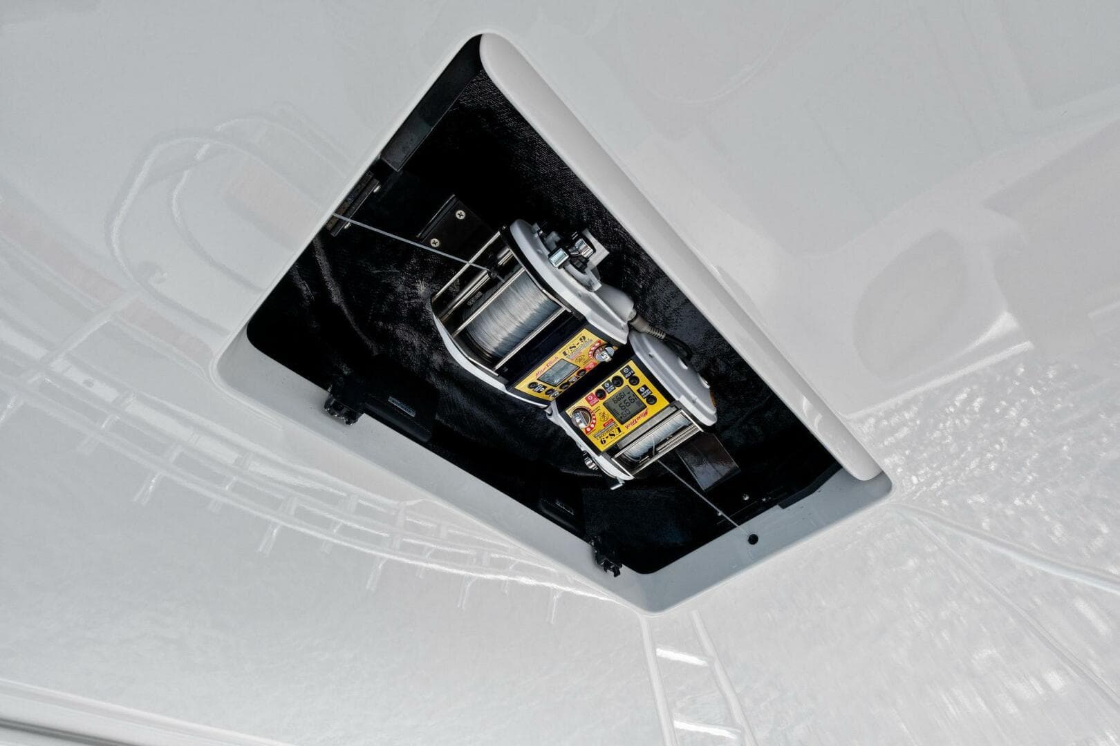 2012 Viking 82 Convertible — photo 81