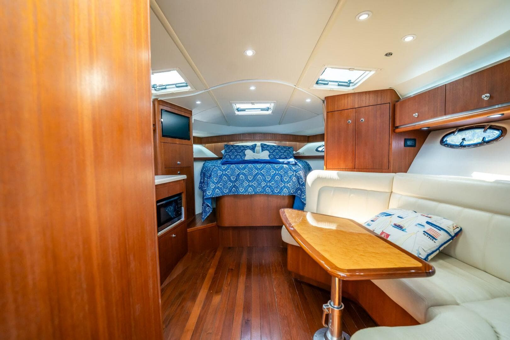 2005 Tiara Yachts 3200 Open — photo 12