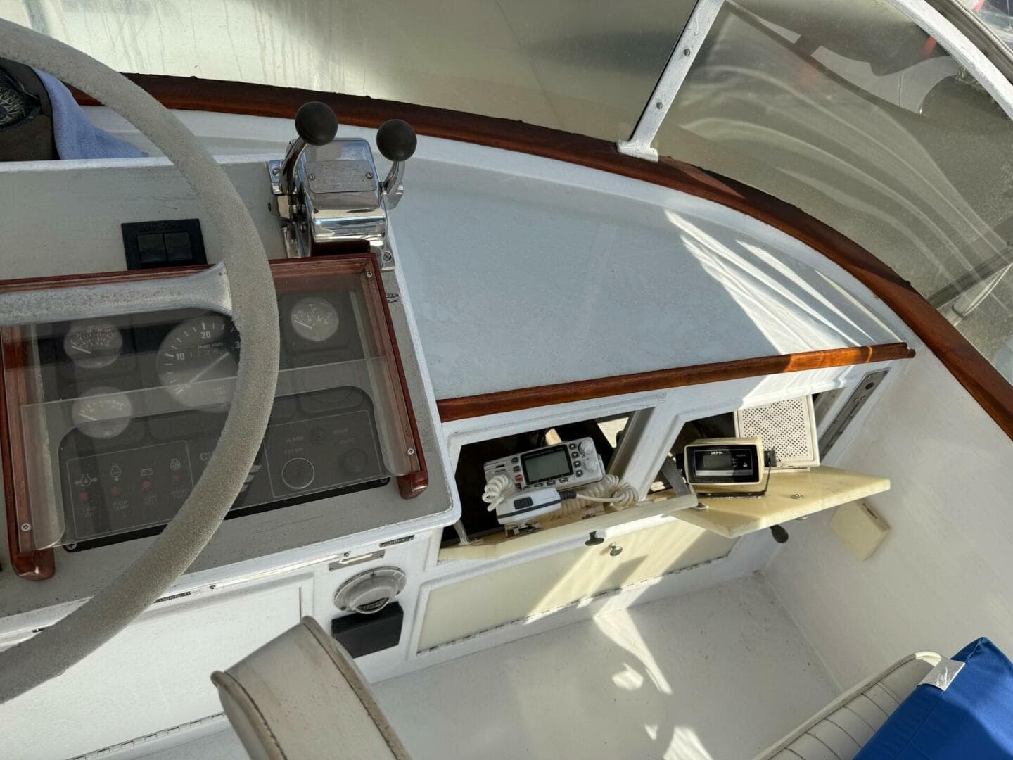 1967 Custom 42’ Flybridge Cruiser — photo 17