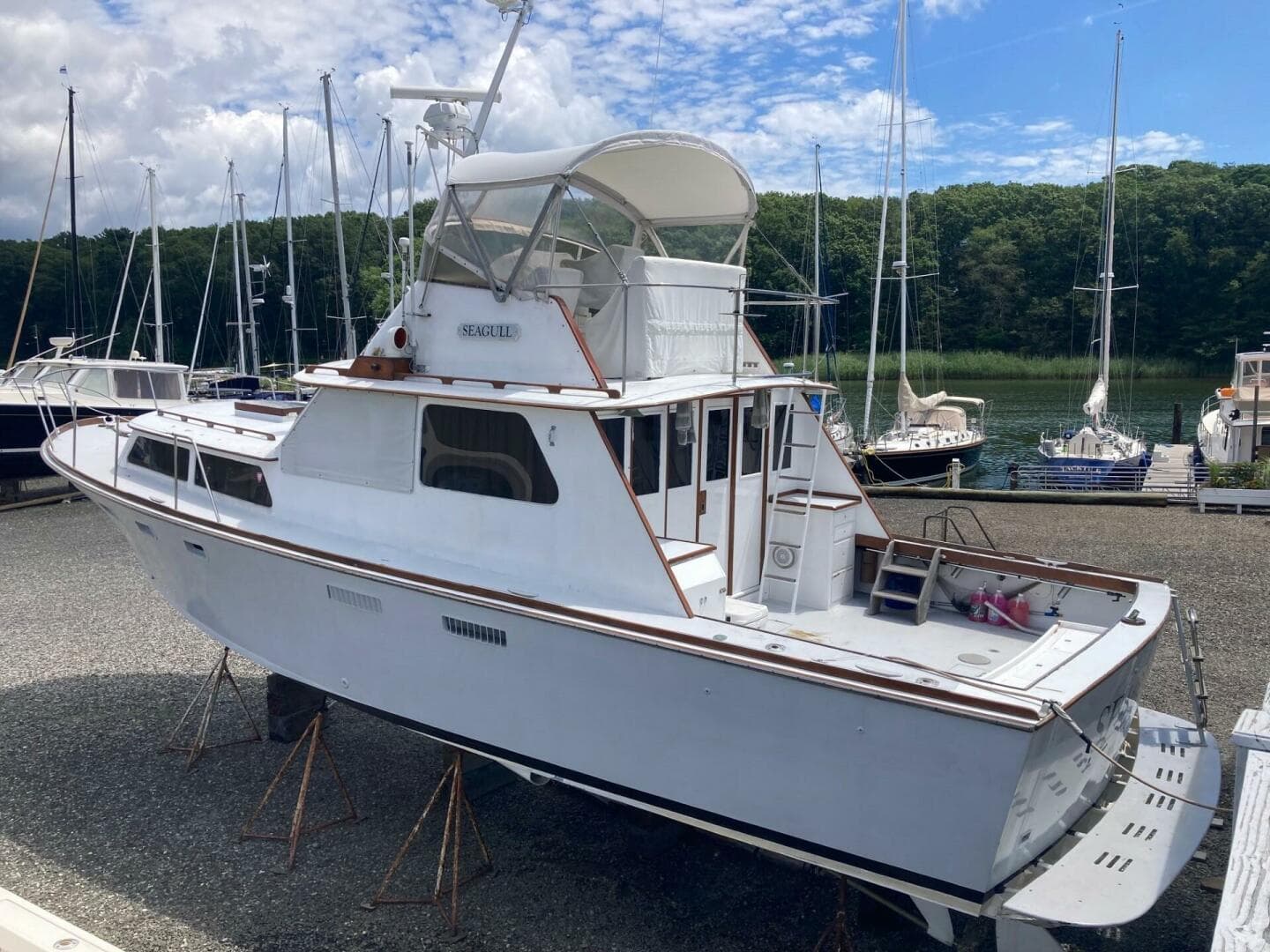 1967 Custom 42’ Flybridge Cruiser — photo 7