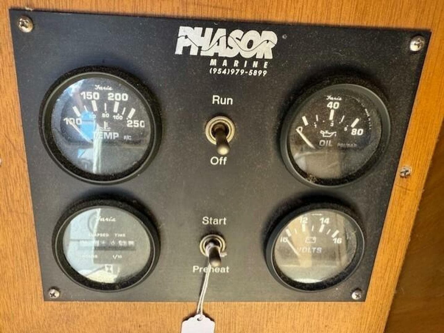 1967 Custom 42’ Flybridge Cruiser — photo 38