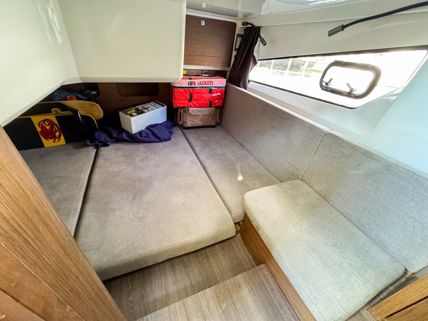 2022 Beneteau Antares 11 — photo 25