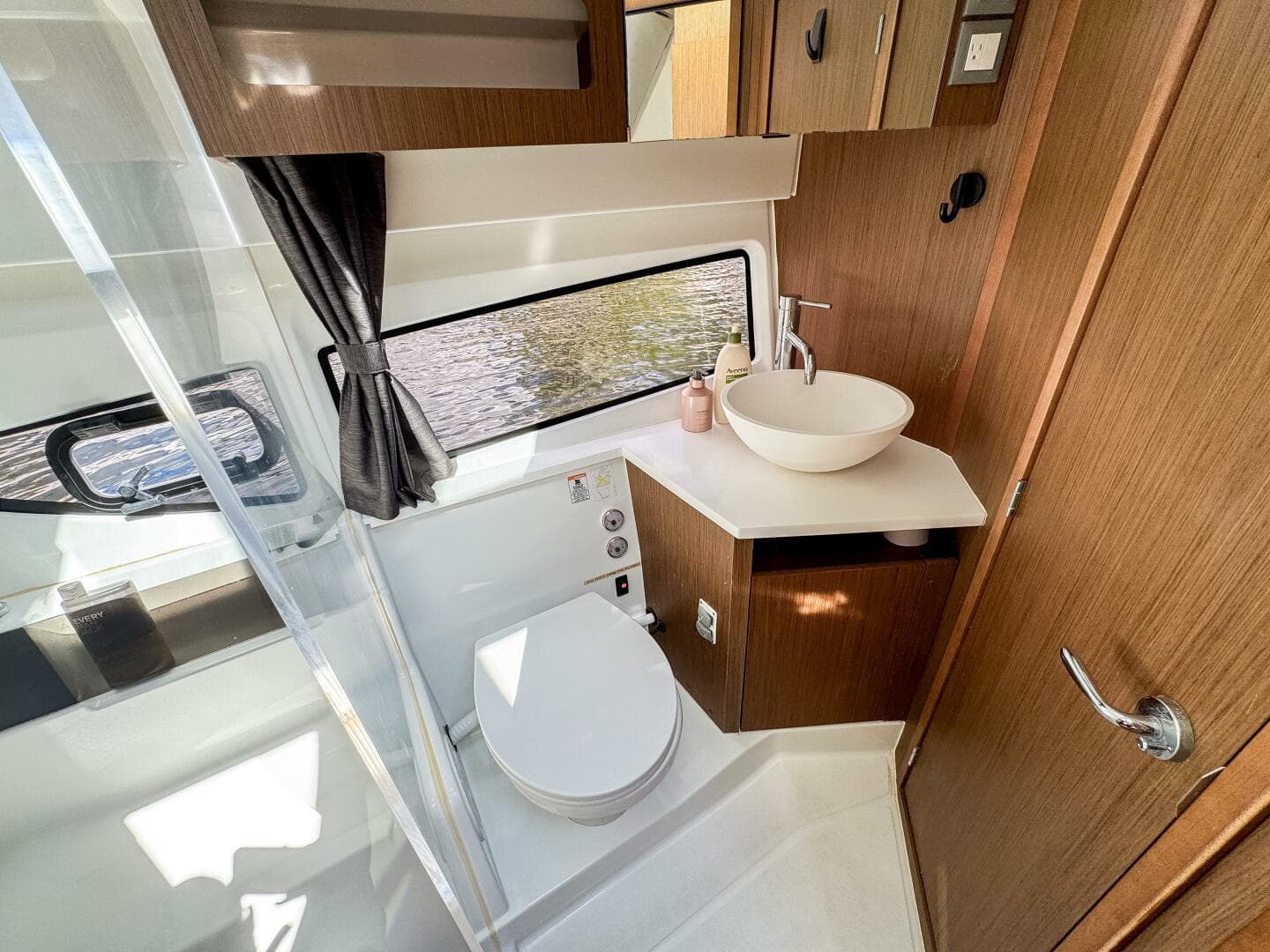 2022 Beneteau Antares 11 — photo 27