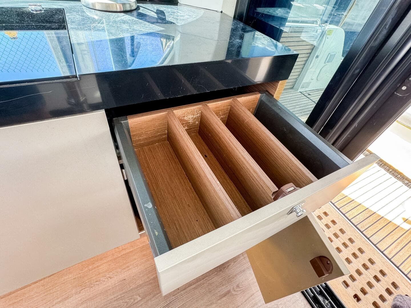 2022 Beneteau Antares 11 — photo 17