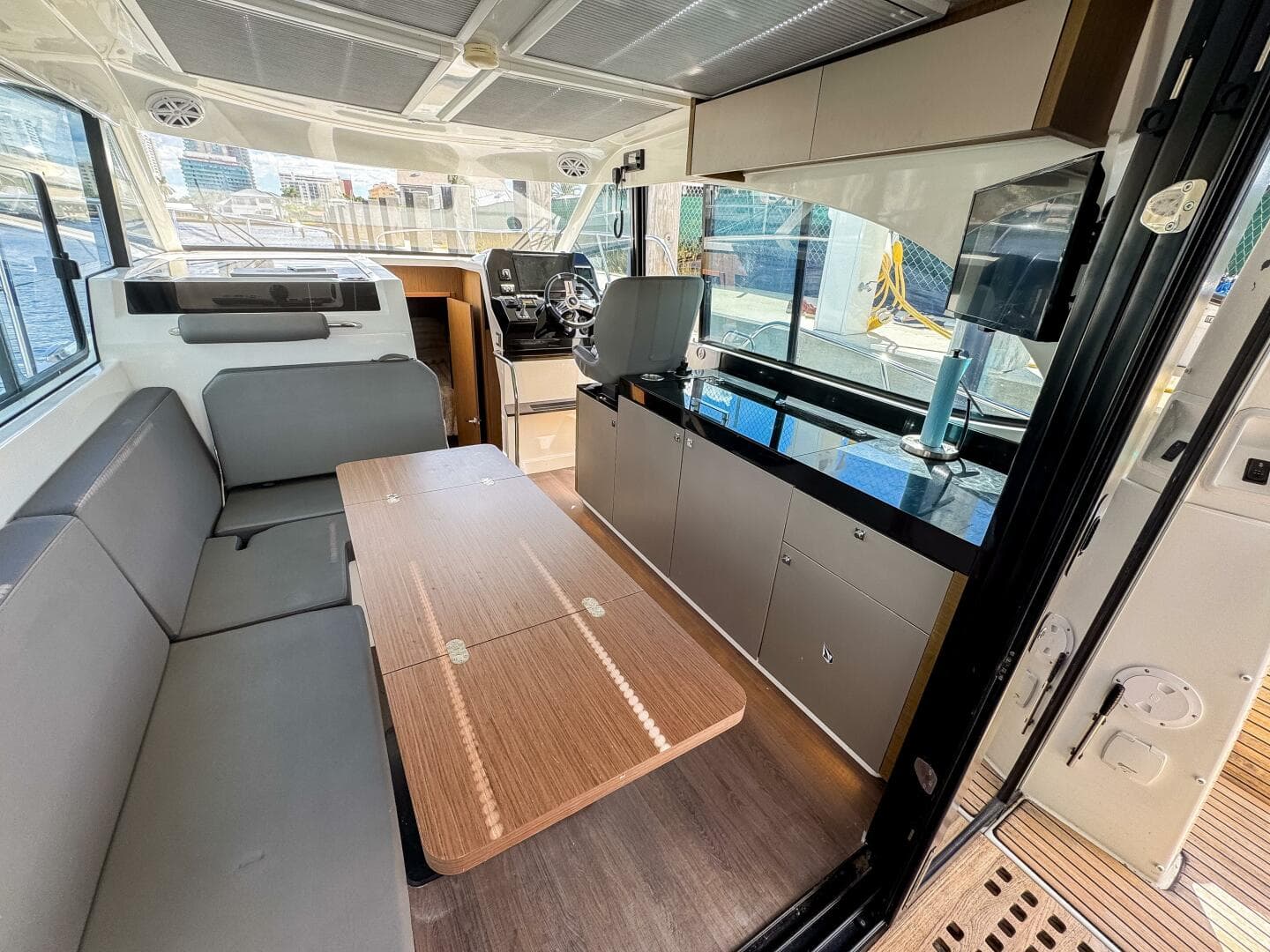 2022 Beneteau Antares 11 — photo 8