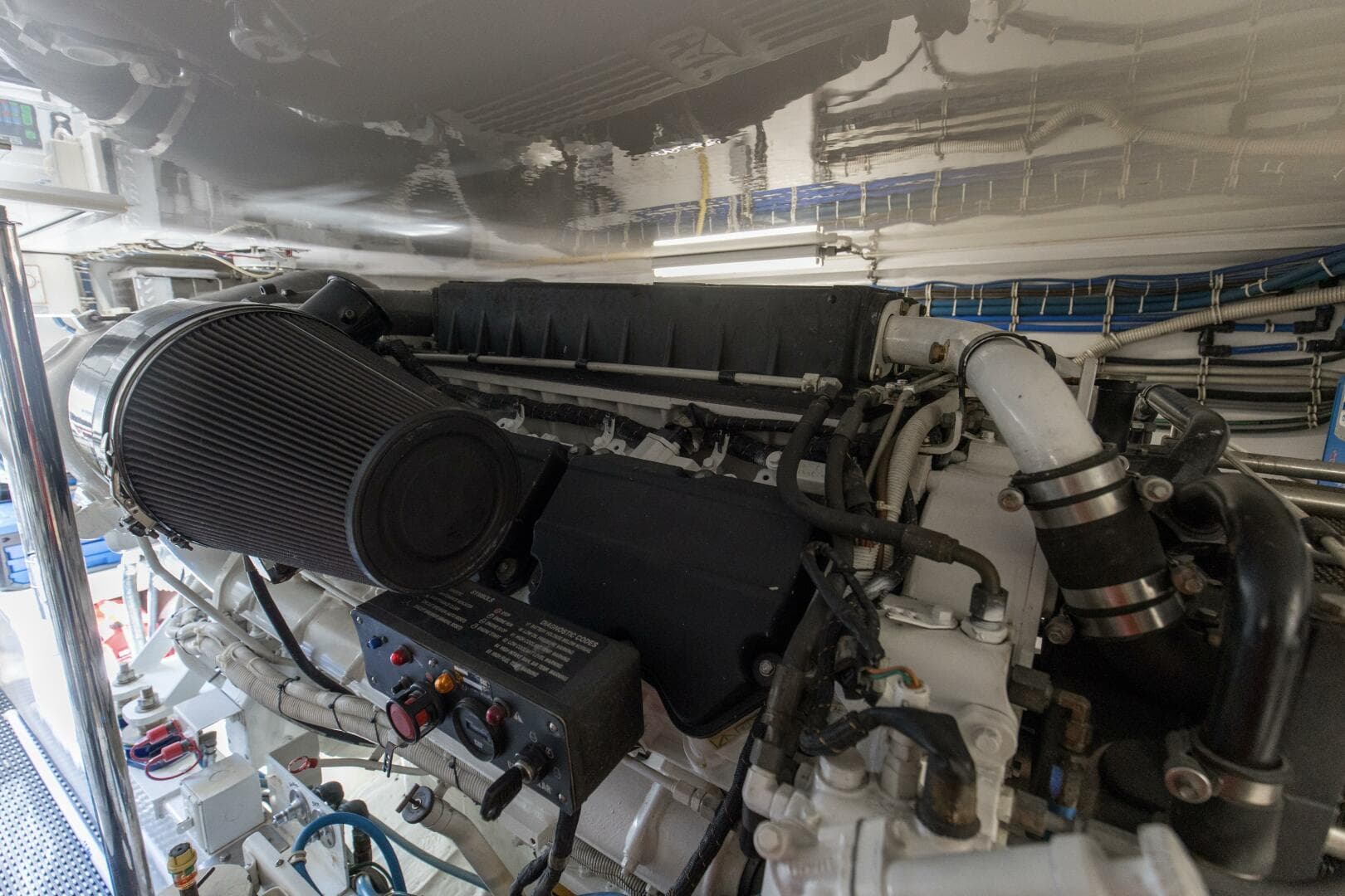 2008 Hatteras 60 Convertible — photo 41