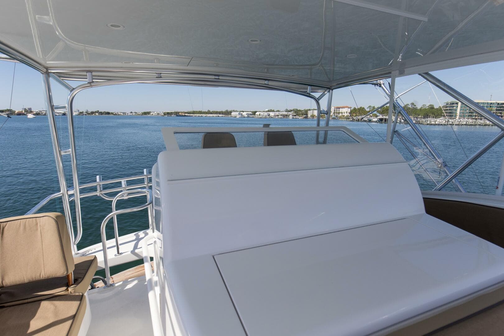 2008 Hatteras 60 Convertible — photo 30