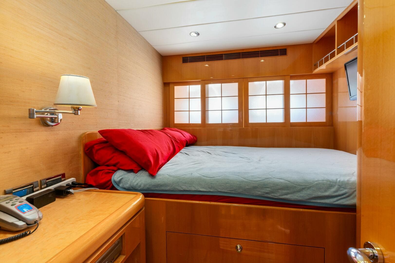 2005 Horizon Custom — photo 68