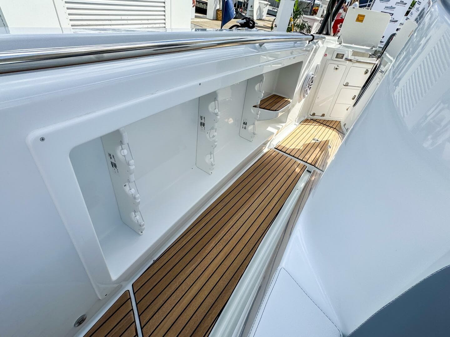 2026 Wellcraft 38 T-Top — photo 32