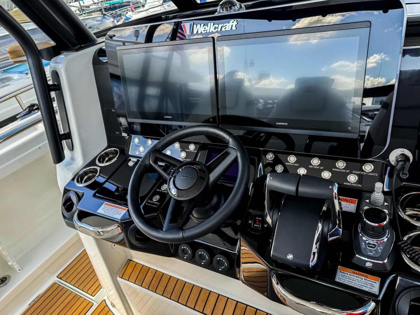 2026 Wellcraft 38 T-Top — photo 22