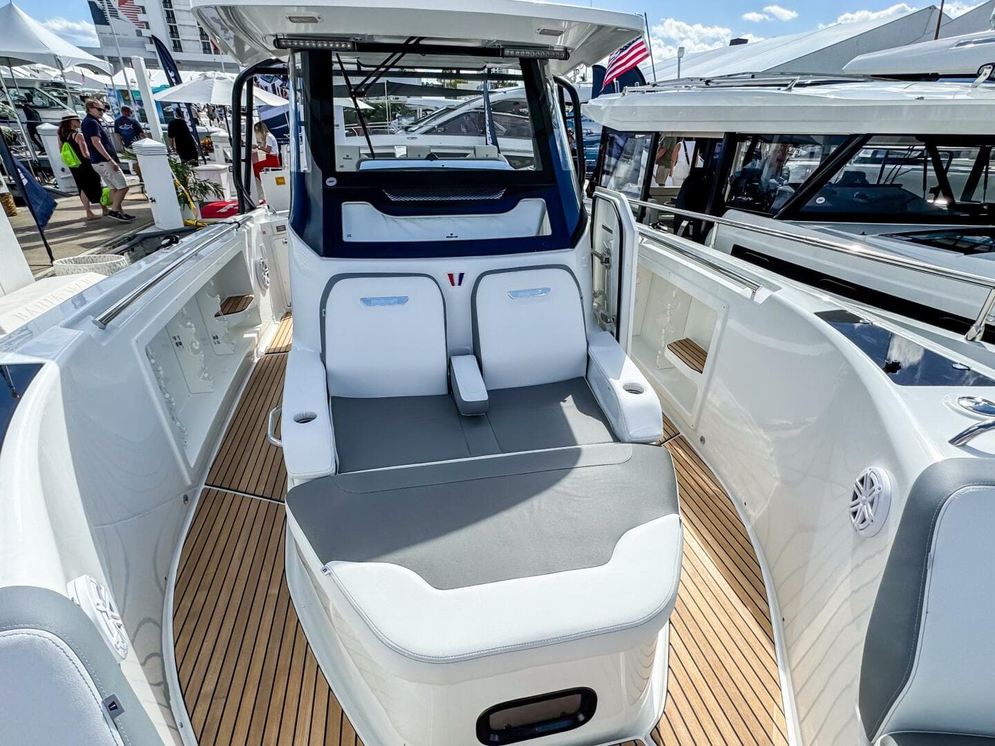 2026 Wellcraft 38 T-Top — photo 28