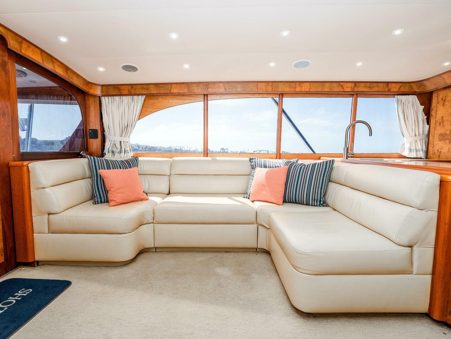 1981 Merritt 55 Convertible — photo 8