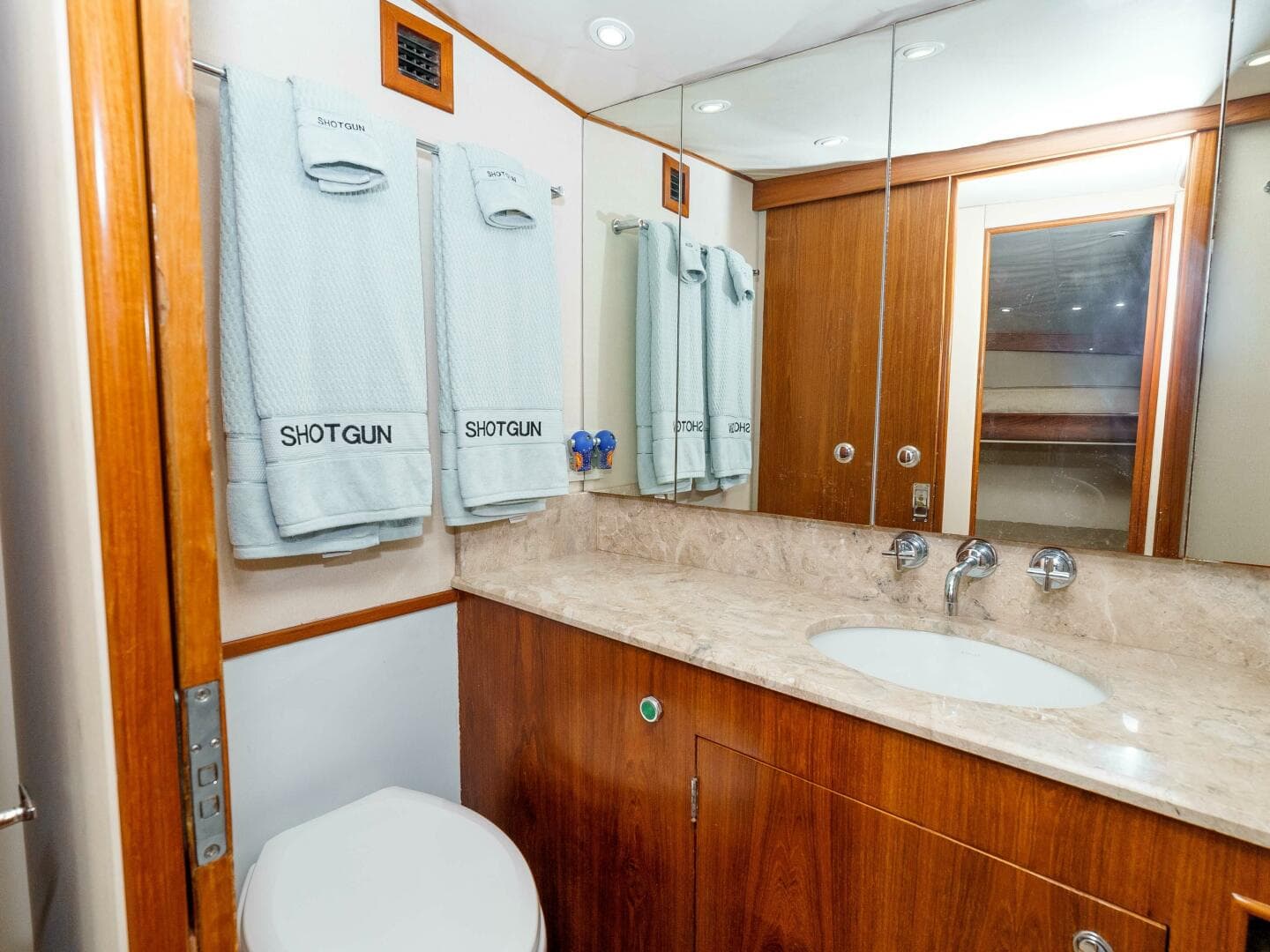 1981 Merritt 55 Convertible — photo 18