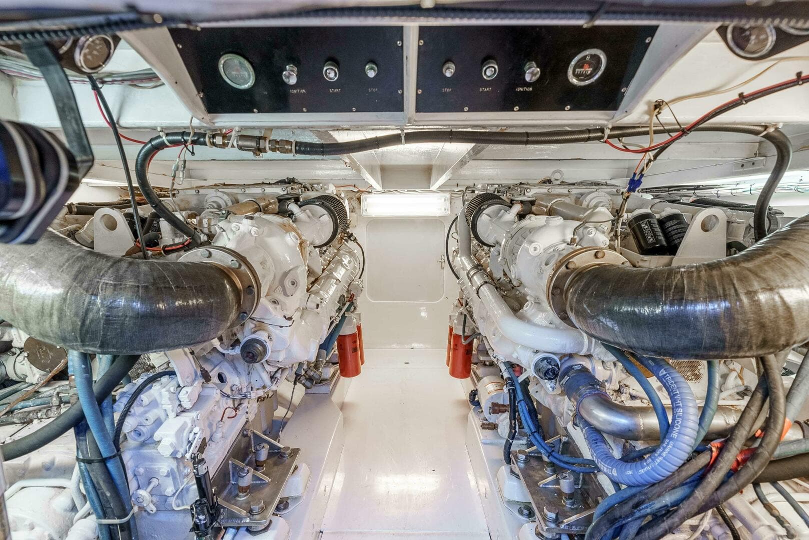 1981 Merritt 55 Convertible — photo 33