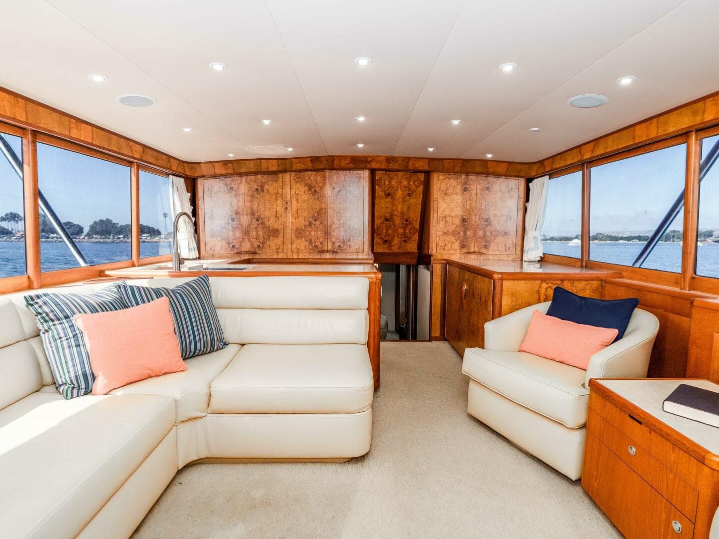 1981 Merritt 55 Convertible — photo 11