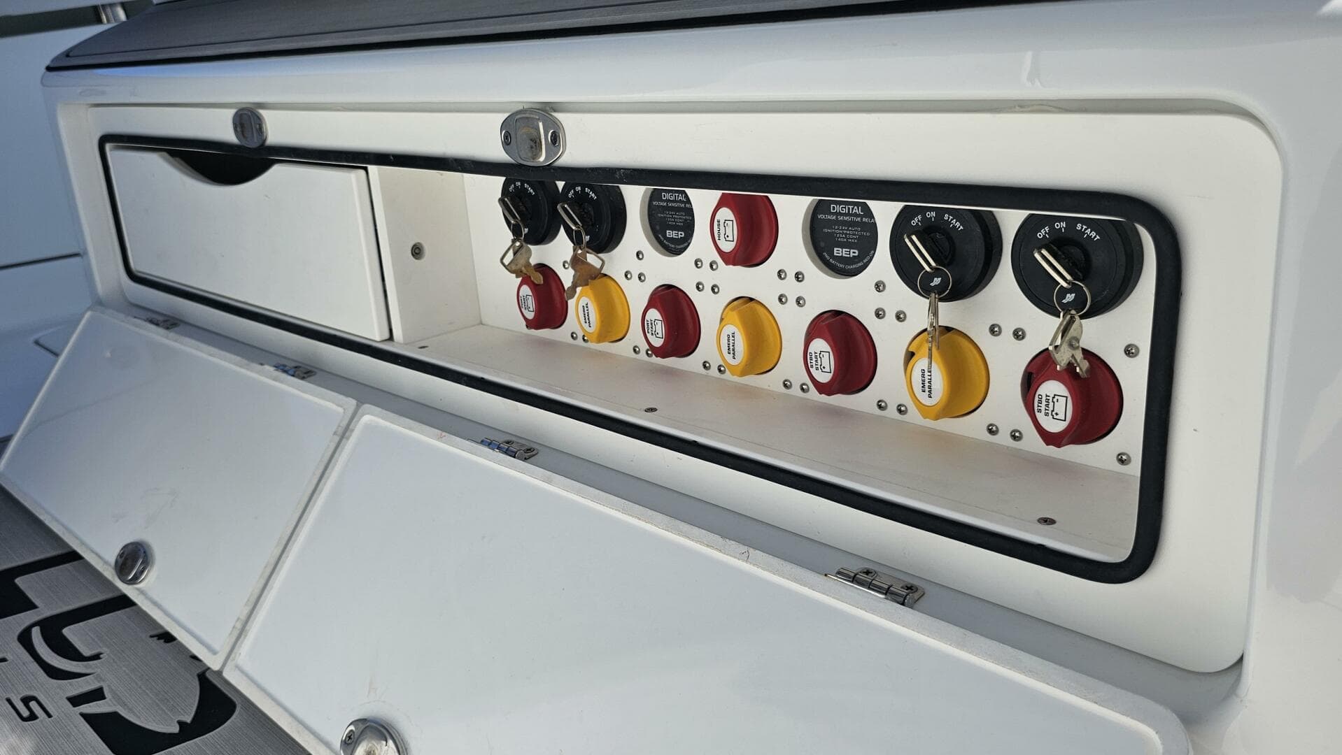 2025 Costa Custom 34 SV — photo 36