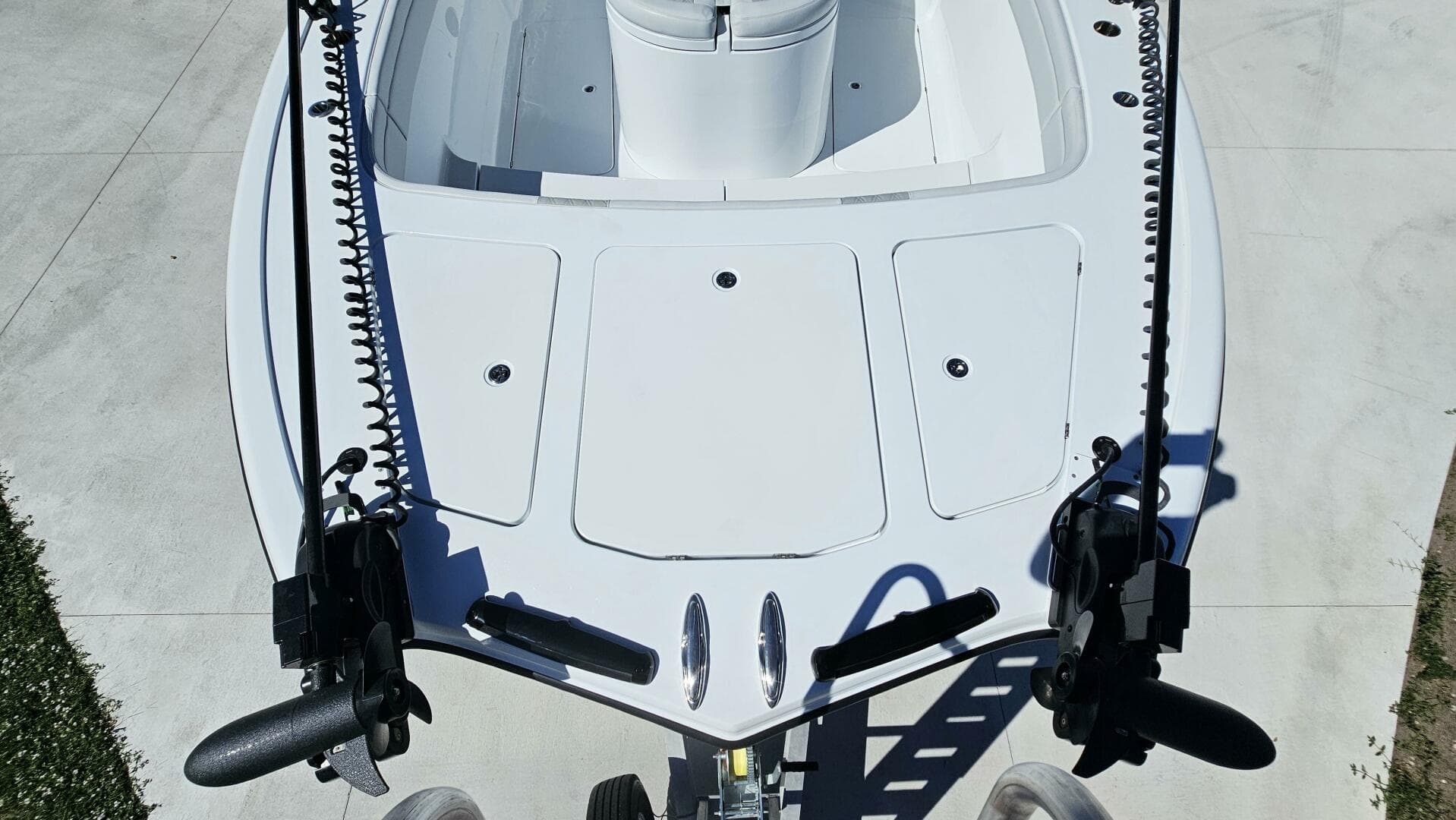 2025 Costa Custom 34 SV — photo 9