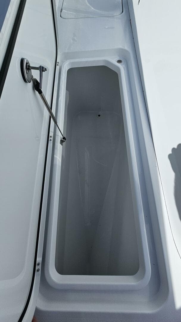 2025 Costa Custom 34 SV — photo 20