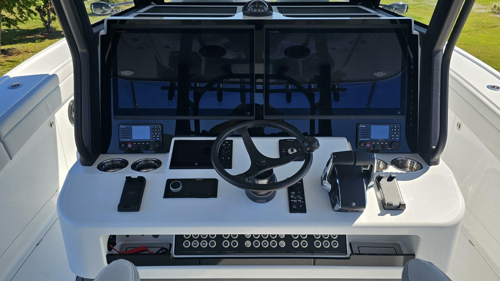 2025 Costa Custom 34 SV — photo 27