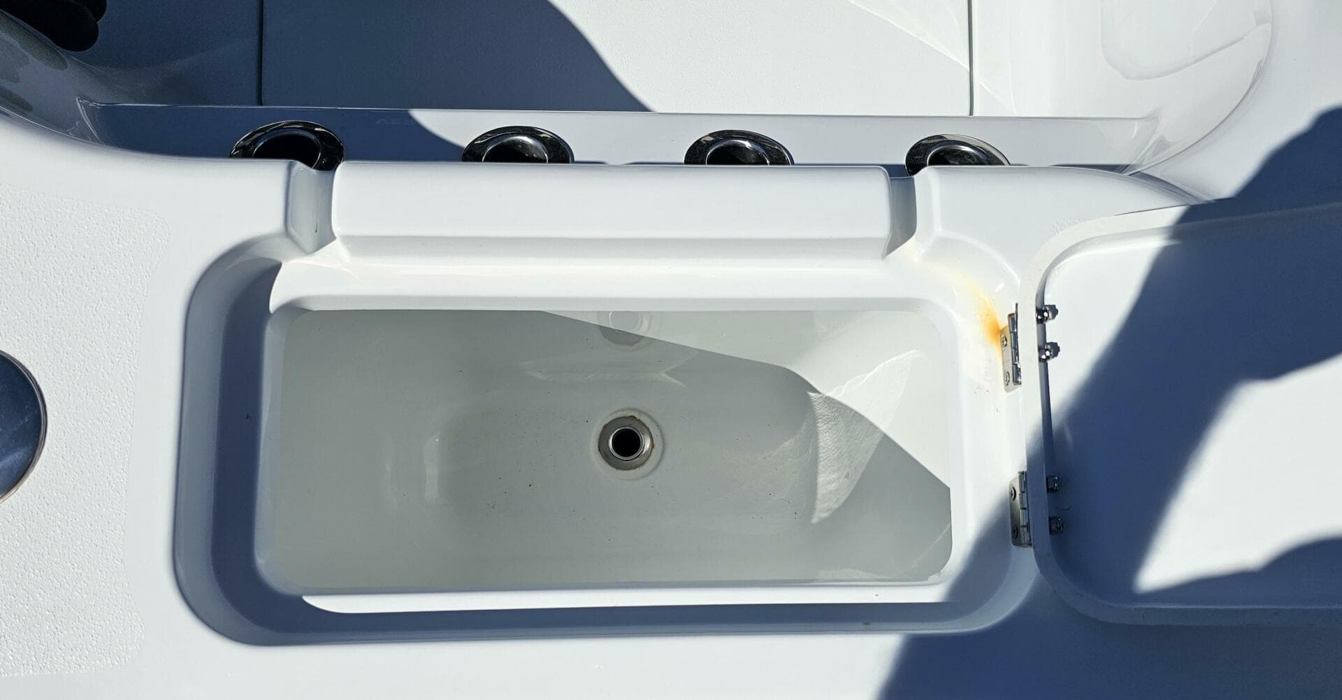 2025 Costa Custom 34 SV — photo 47