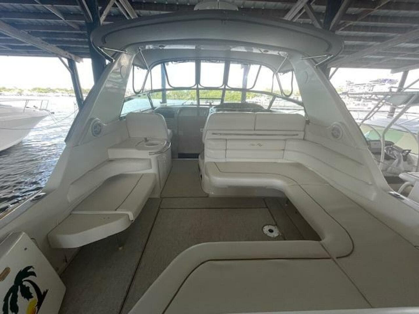 1998 Sea Ray 370 Sundancer — photo 17