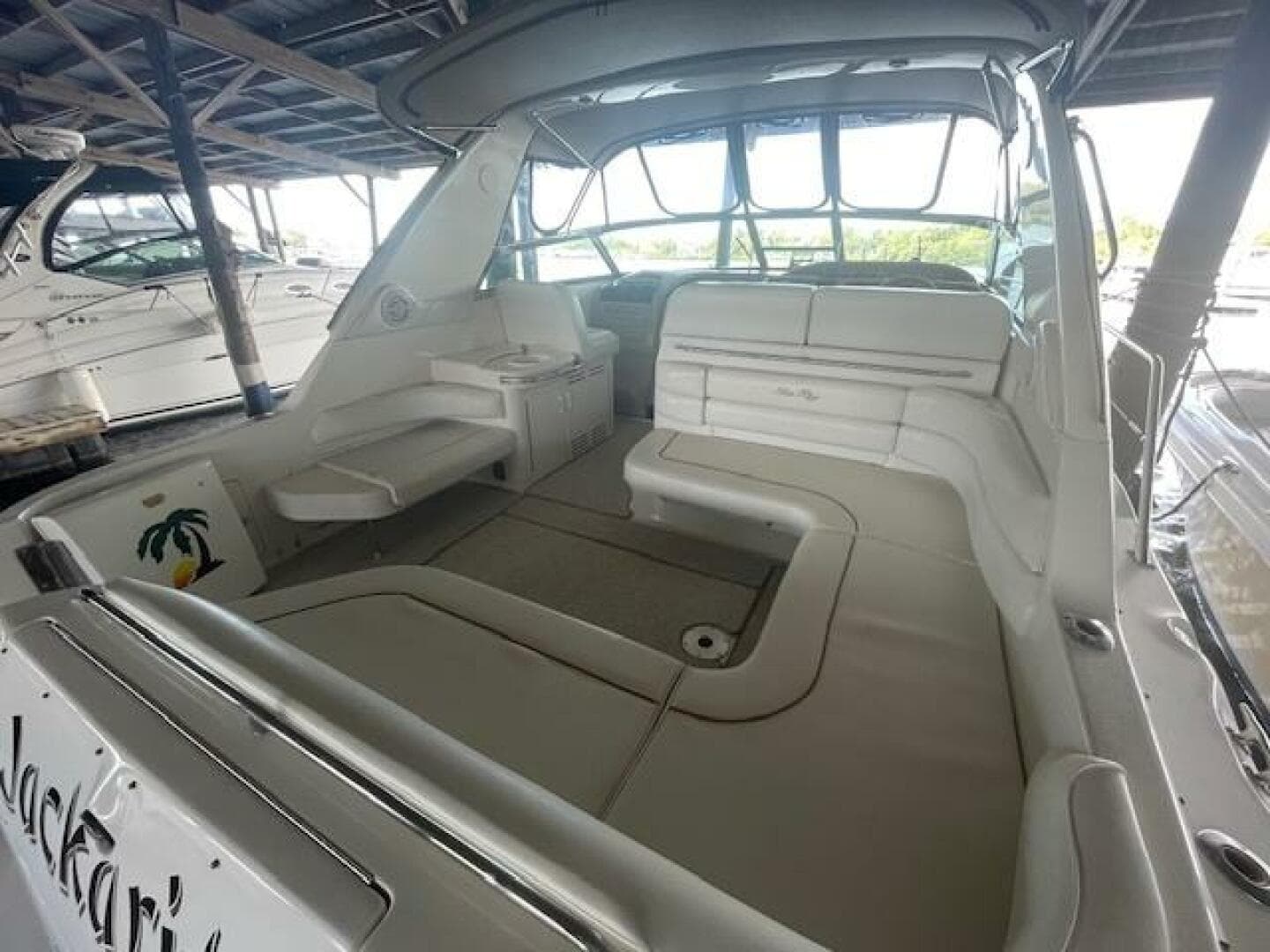 1998 Sea Ray 370 Sundancer — photo 18