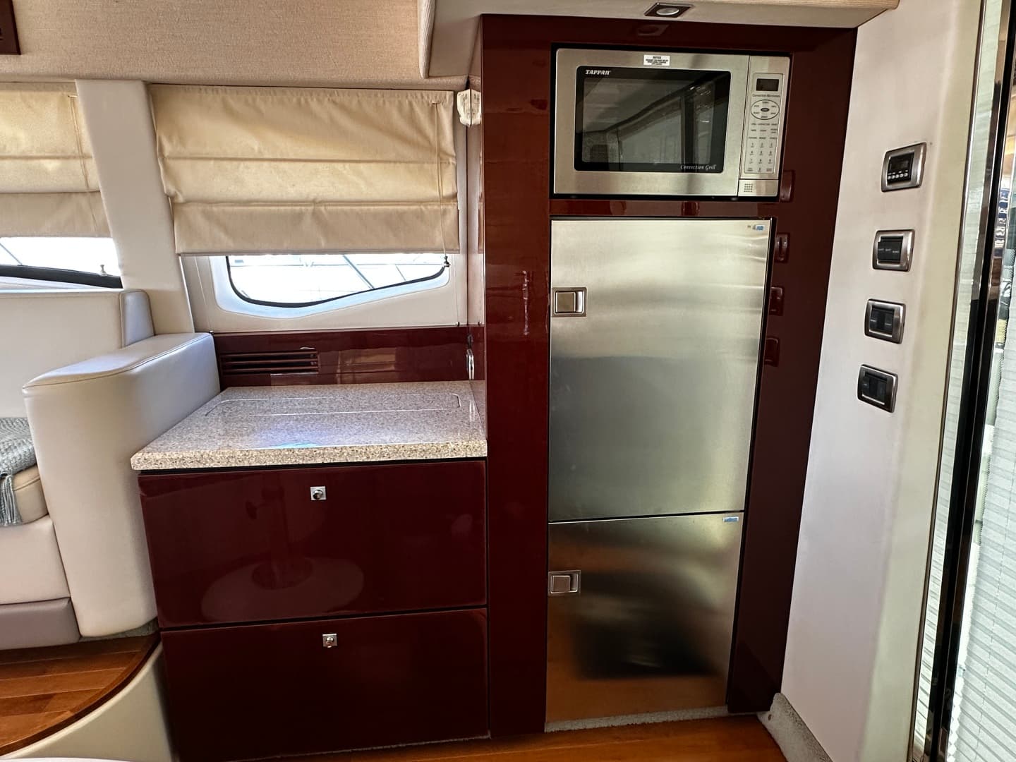 2008 Sea Ray 47 Sedan Bridge — photo 23