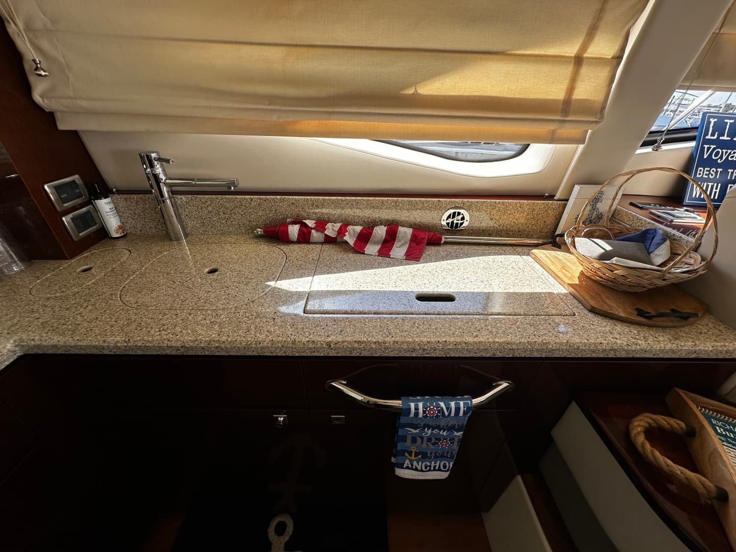 2008 Sea Ray 47 Sedan Bridge — photo 17