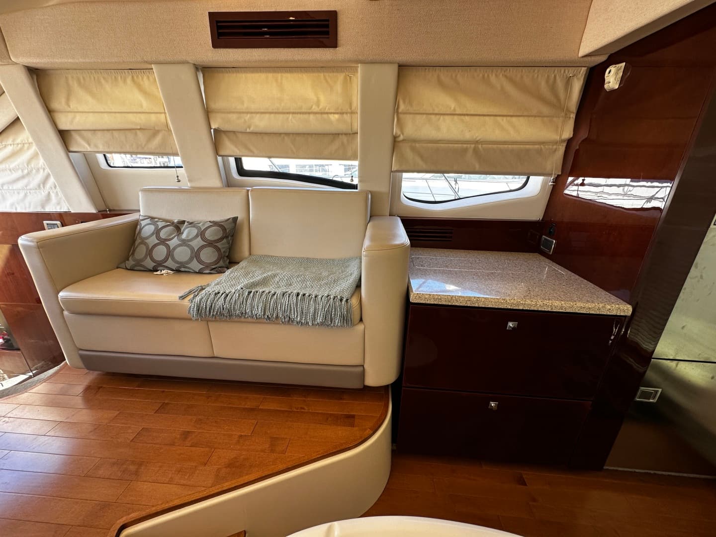 2008 Sea Ray 47 Sedan Bridge — photo 22