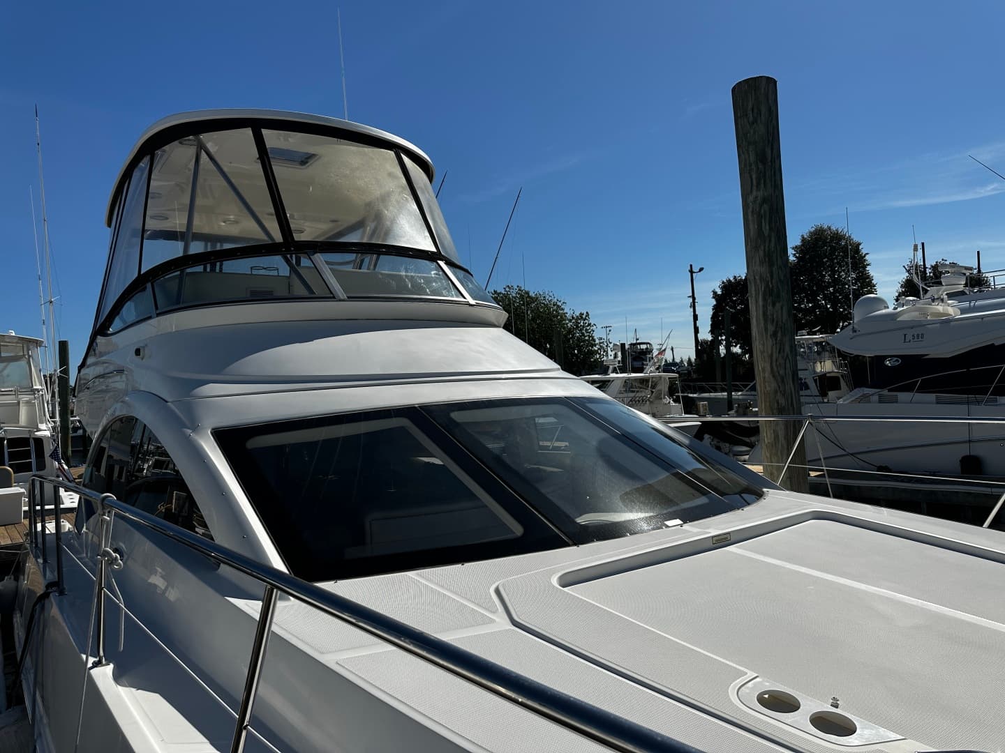 2008 Sea Ray 47 Sedan Bridge — photo 3
