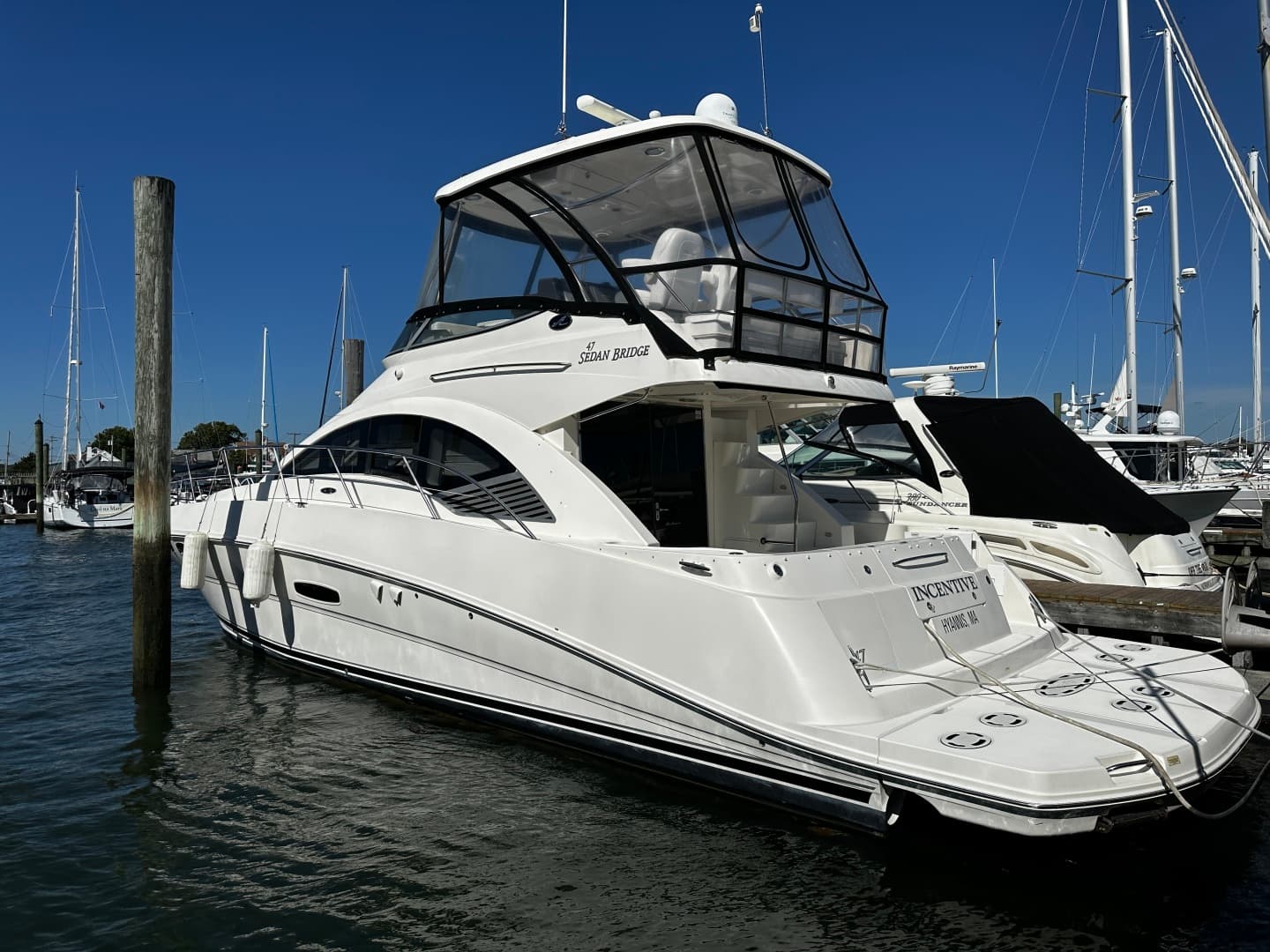 2008 Sea Ray 47 Sedan Bridge — photo 2