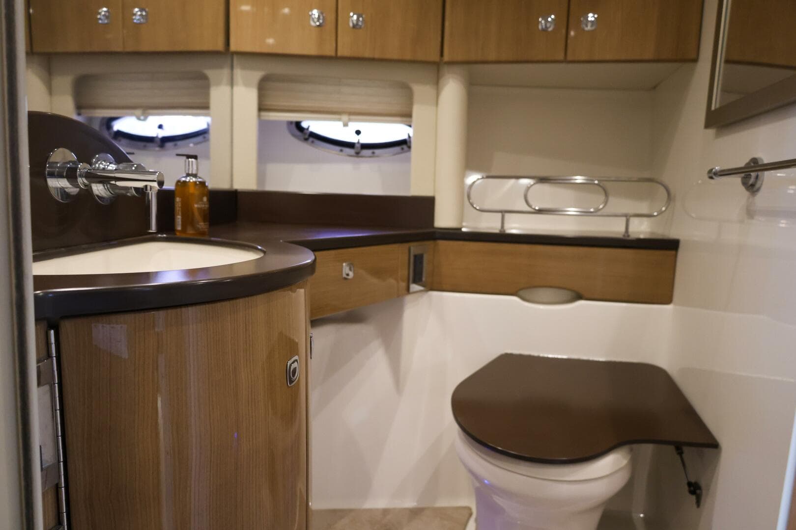 2013 Formula 45 Yacht — photo 37