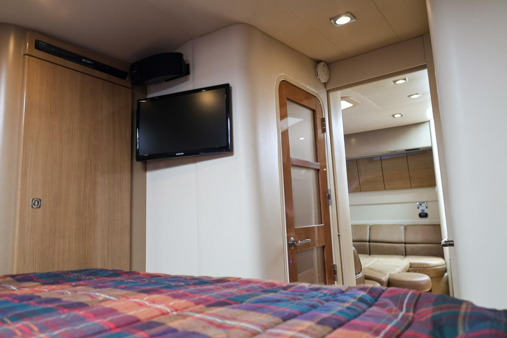 2013 Formula 45 Yacht — photo 36