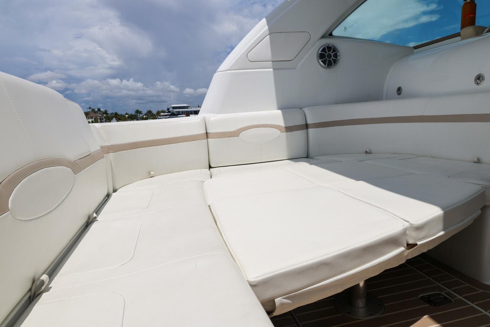 2013 Formula 45 Yacht — photo 17