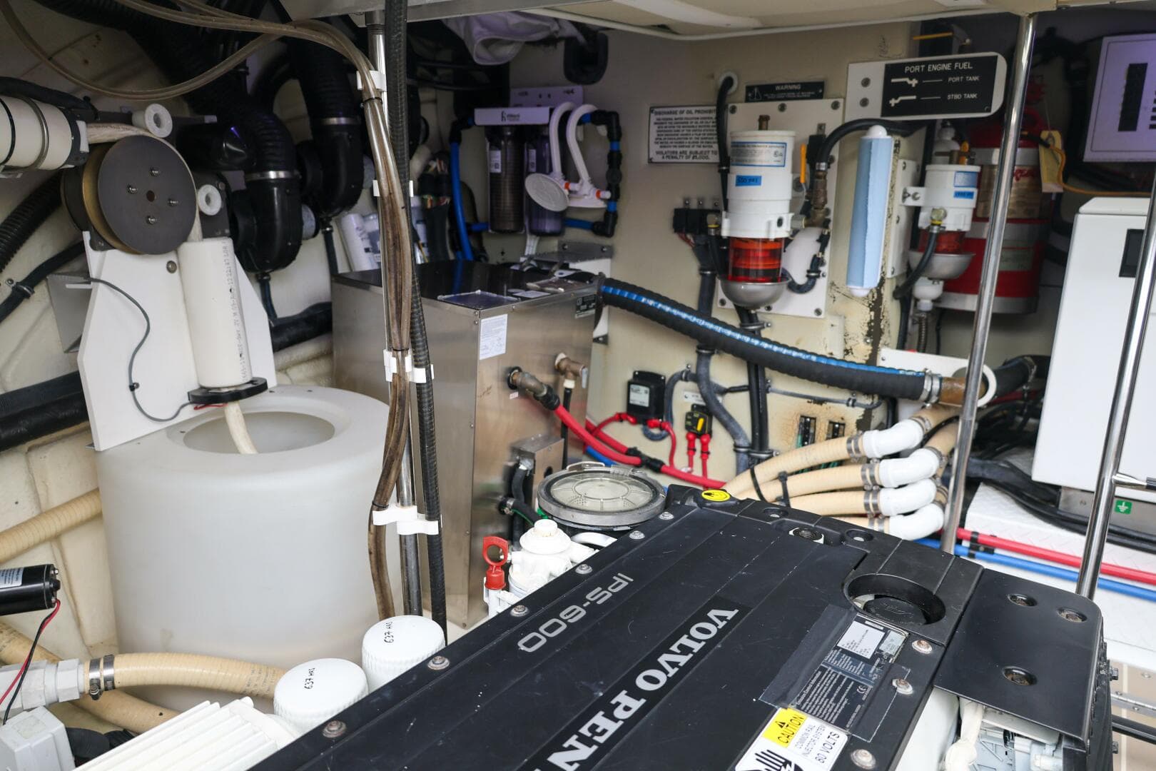 2013 Formula 45 Yacht — photo 65