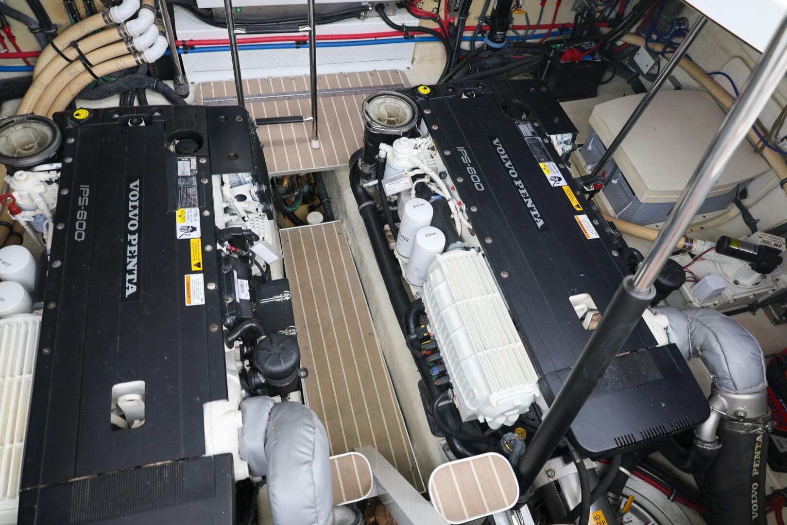 2013 Formula 45 Yacht — photo 67