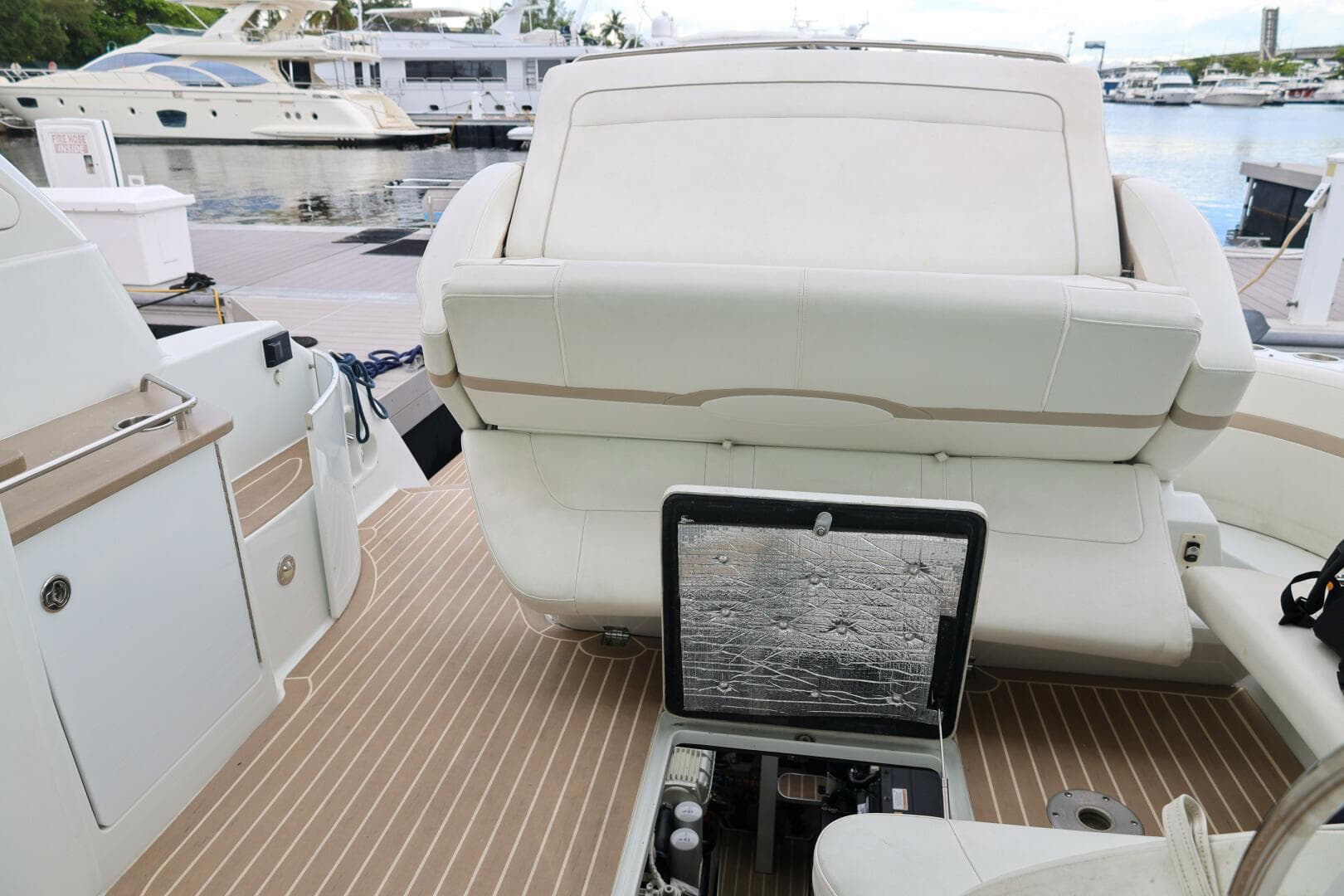 2013 Formula 45 Yacht — photo 11
