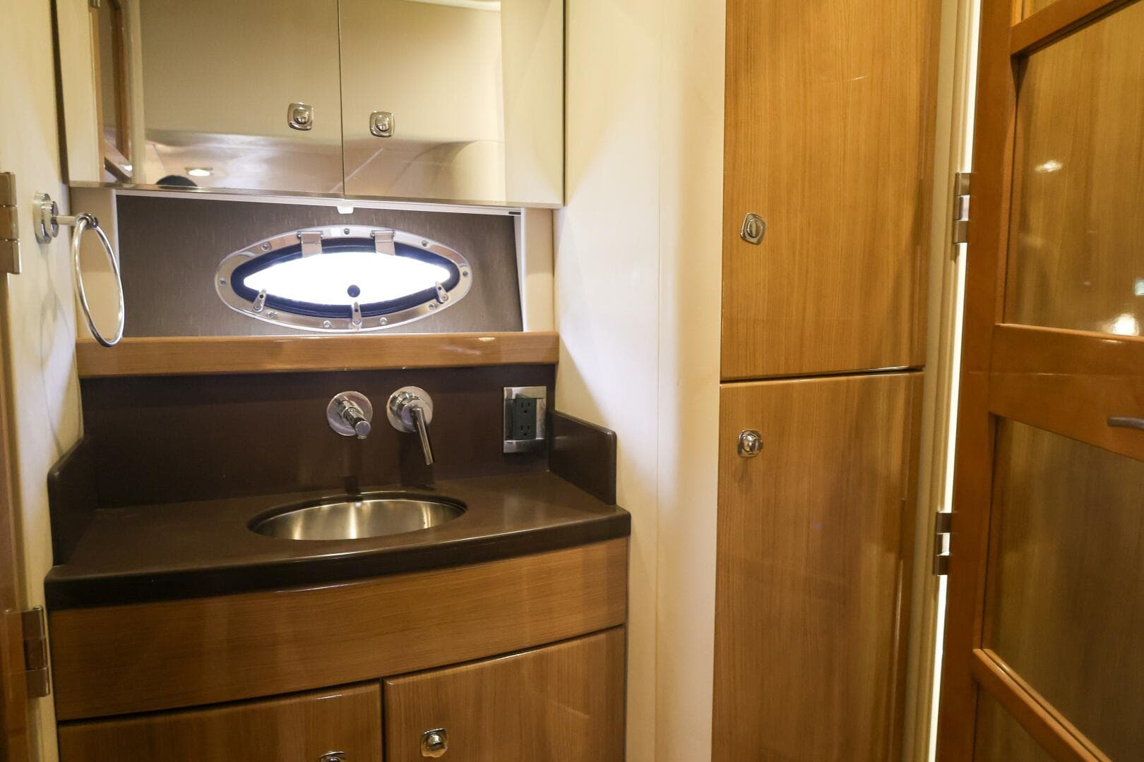 2013 Formula 45 Yacht — photo 44