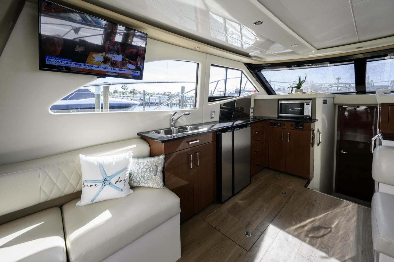 2017 Carver C40 — photo 21