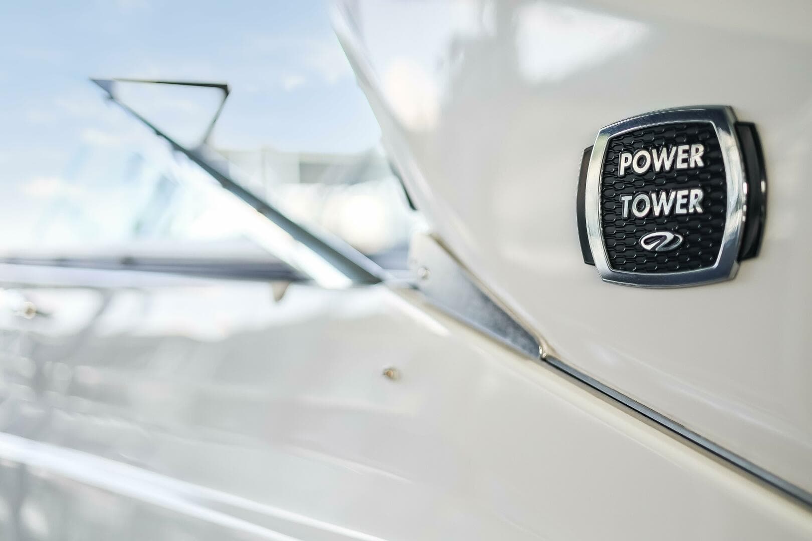 2020 Regal 28 Express — photo 12