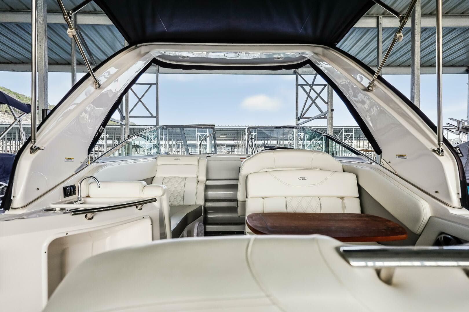 2020 Regal 28 Express — photo 6