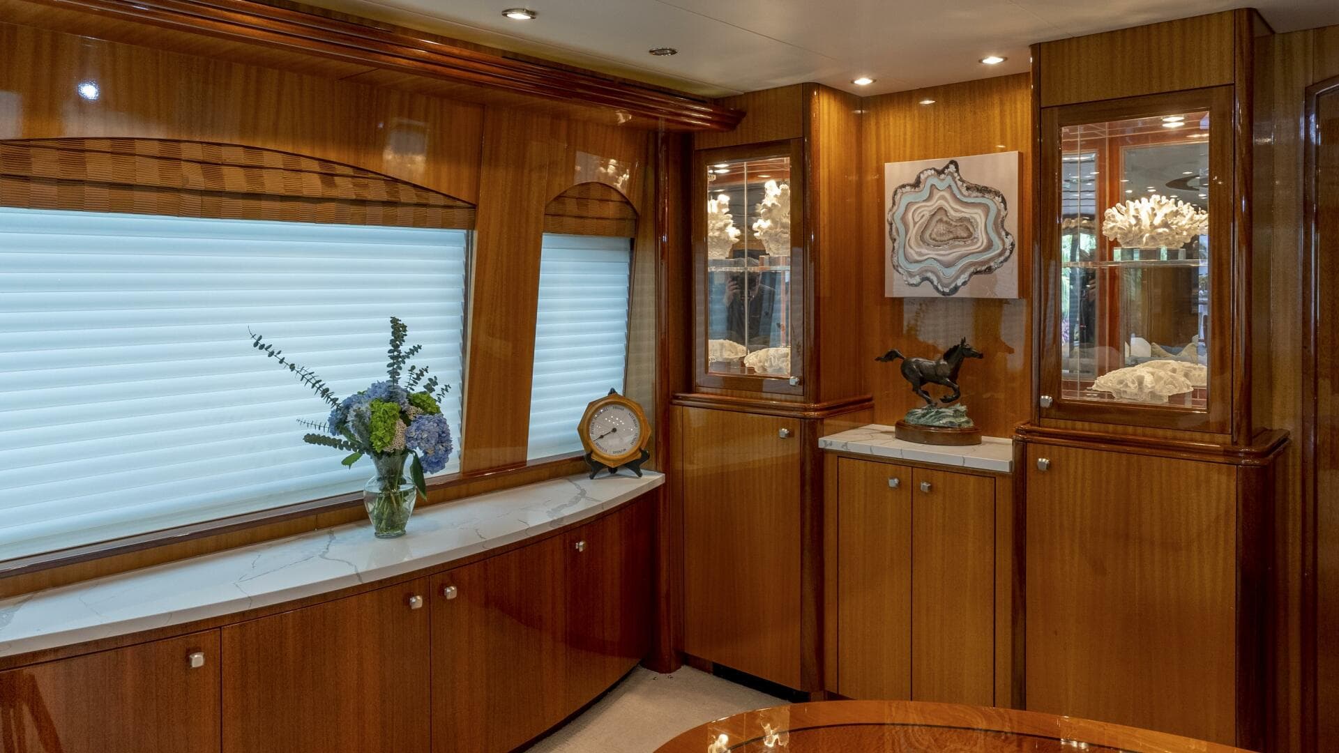 2007 Hatteras 80 — photo 30