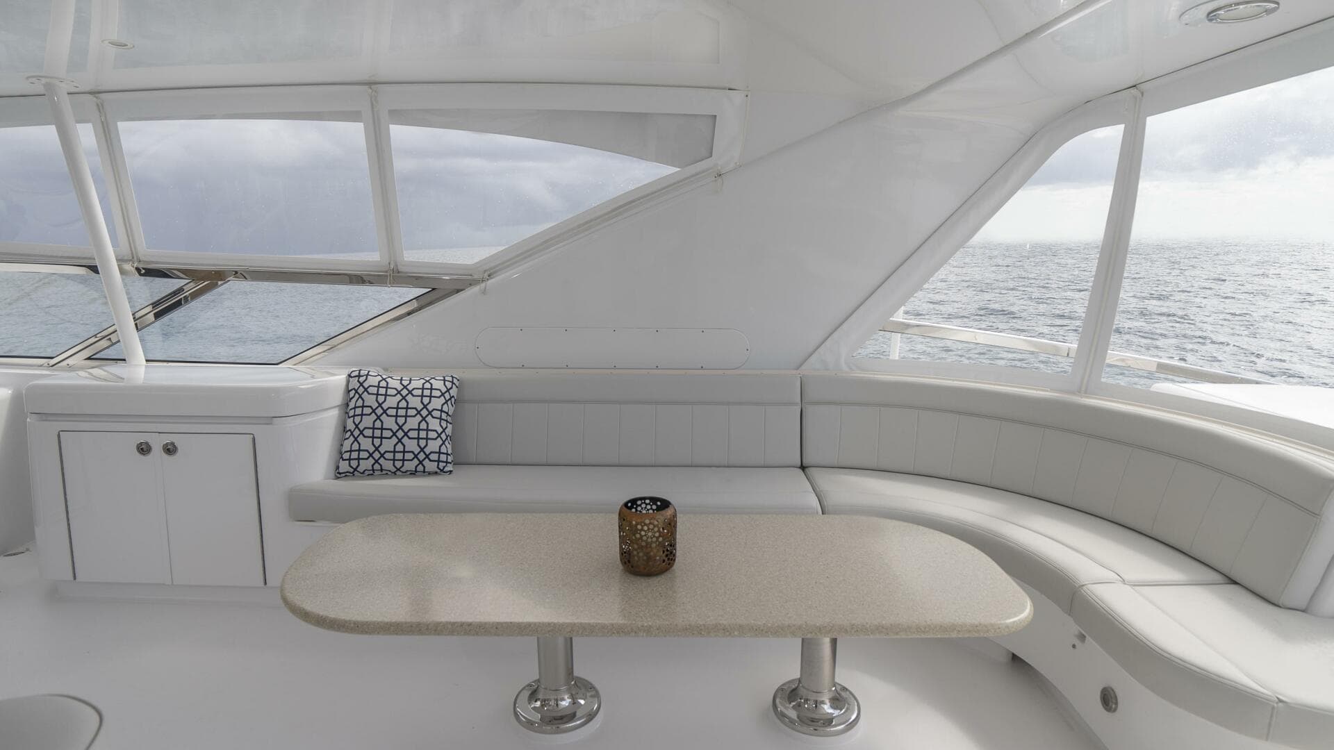 2007 Hatteras 80 — photo 62