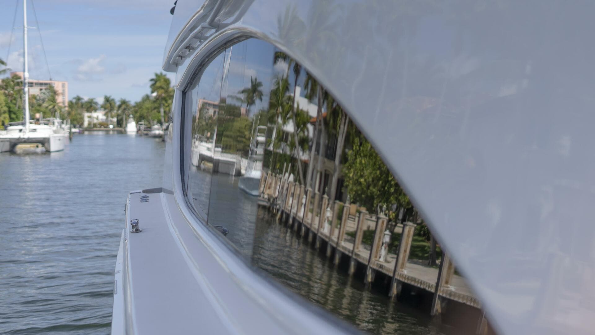 2007 Hatteras 80 — photo 17